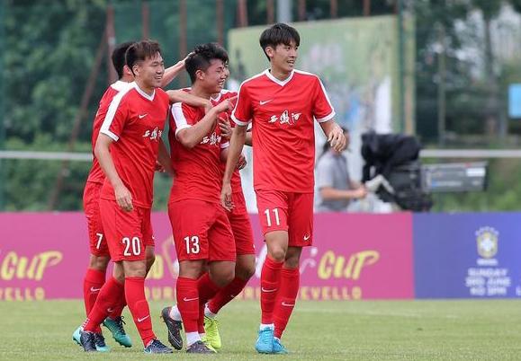 斯图加特青年军崛起，U21小将包办四球大胜  